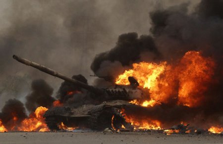 Qarabağda gecə döyüşü: Düşmən tankı yandırıldı