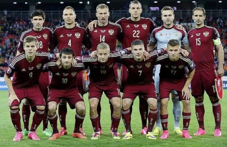 Rusiyalılar futbol üzrə yığmanın dağıdılmasını tələb edirlər