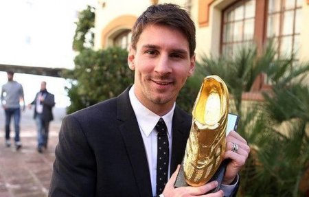 Messi dördüncü dəfə “Qızıl buts”a sahib çıxıb