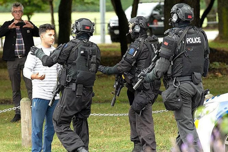 Yeni Zelandiyada terror görüntülərini yayan oğlana 14 ilədək həbs verilə bilər