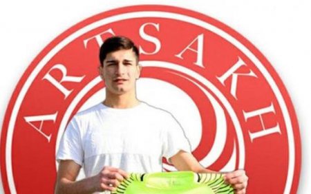Ermənistanın "Artsax" klubunda oynayan azərbaycanlı futbolçudan XƏBƏR VAR