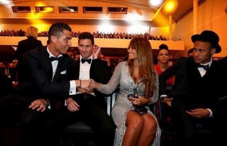 Messi Ronaldonu yenə qabaqladı - Foto