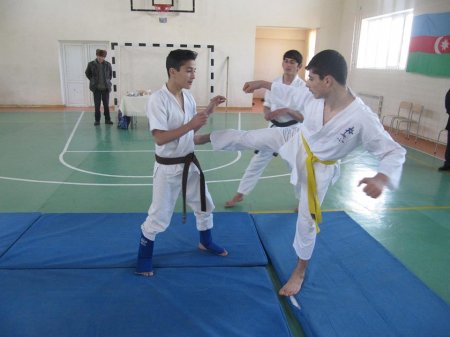“2 fevral Gənclər günü”nə həsr olunmuş Kyokuşinkaykan Karate üzrə rayon birinciliyi keçirildi 