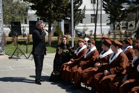 Nəsimi rayonunda Novruz bayramına həsr olunmuş silsilə tədbirlər davam edir. 
