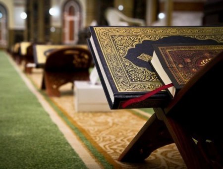 Bakıda “Quran” oğurlandı