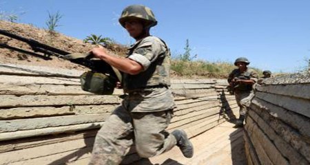 Azərbaycan ordusu blindajı erməni əsgərlərinin başına uçurdu, 2-i ölü