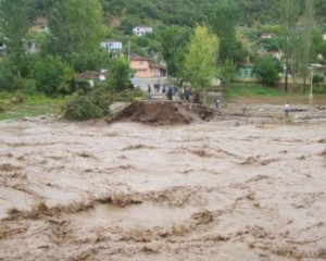 İsmayıllıda 10-dan çox kəndi sel basdı: yollar, körpülər dağıldı