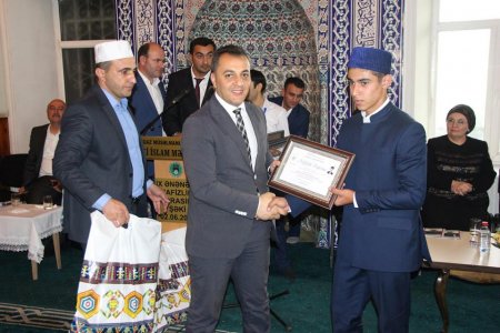 Şəkidə 30 hafizi-Qurana diplom verildi - RƏSMİ