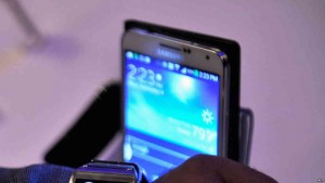 Samsung Note 7-nin satışını dayandırdı
