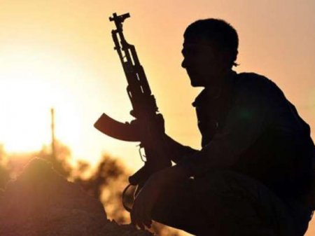 İŞİD-in səhra komandiri öldürülüb