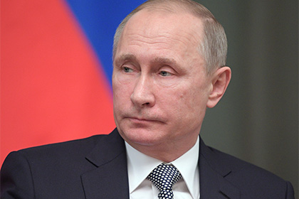 Rusiya prezidenti Qadınlara şeir dedi - VİDEO