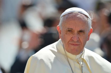 Roma Papası Vatikanda Trampı qəbul edib