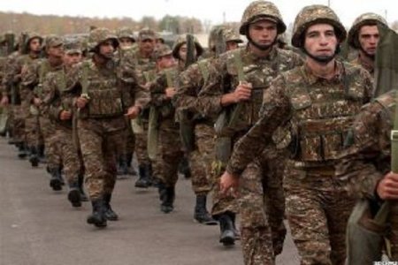 Ermənistan ordusunda özbaşınalıq: Hərbçilər xidmətdən yayınır