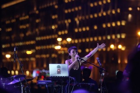 “Dihaj” qrupu Heydər Əliyev Mərkəzinin parkında konsert verdi – FOTO