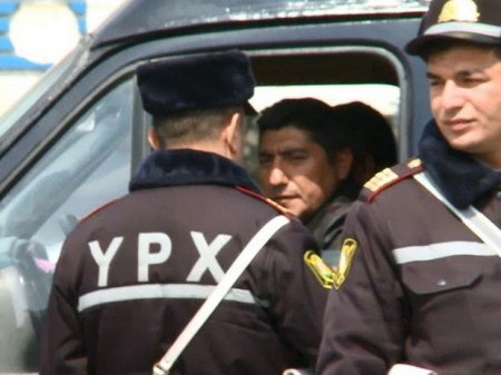Yol polisi avtomobil təmiri sexlərini nəzarətə götürür – VİDEO