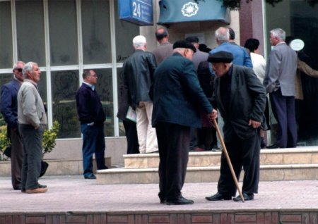 Mart ayının pensiyaları Novruza qədər veriləcək - Rəsmi açıqlama