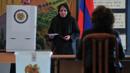 Ermənistanda parlament seçkiləri başlayıb