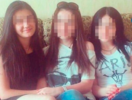 Videodakı çılpaq qızlardan biri açıqlama yaydı: "Hər kəs yıxılanı daşlamağa çalışır”