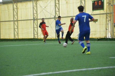 Təhsil işçiləri arasında futbol çempionatına start verilib